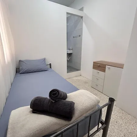 Private Bed & Breakfast *