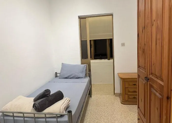 Private * San Ġwann